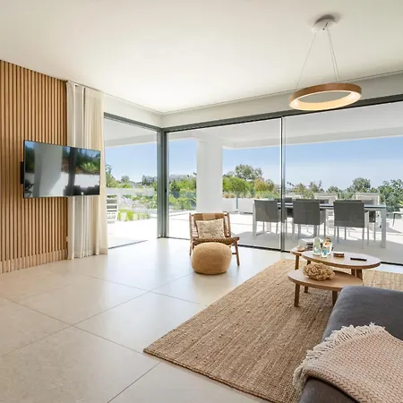 Apartamento Aqualina De Madeira